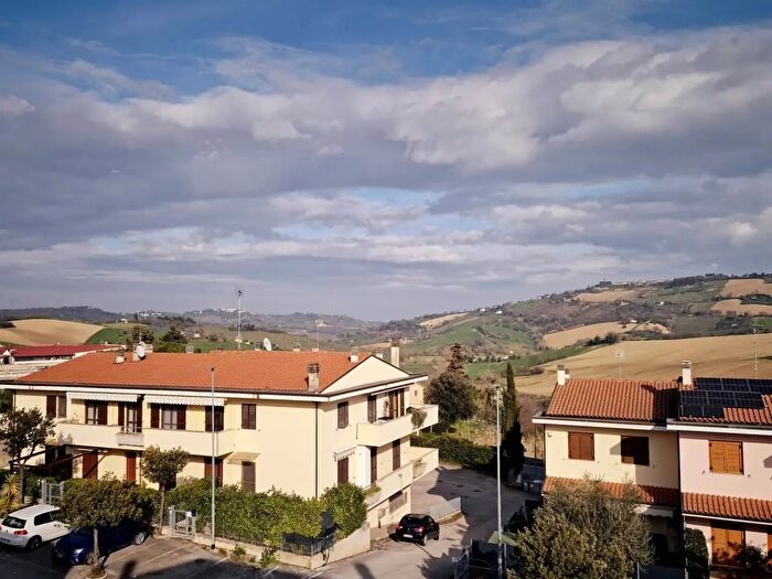 Appartamento trilocale in vendita in Polverigi