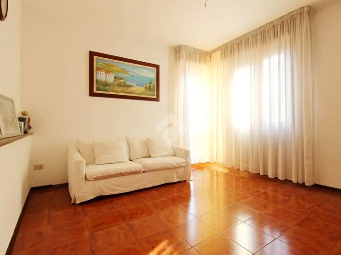Appartamento quadrilocale in vendita in Via Antonio Vivaldi, Prato