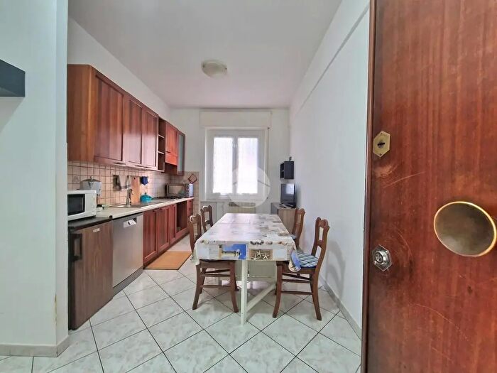 Appartamento con 5 locali in affitto in Via Prà, Genova