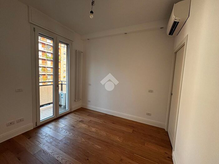 Appartamento bilocale in vendita in Via Melchiorre Gioia, Milano