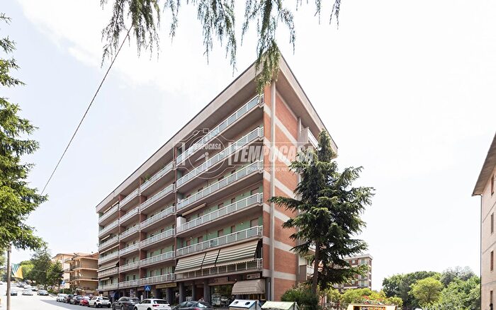 Appartamento trilocale in vendita in Via Giovanni Battista Pergolesi, Perugia