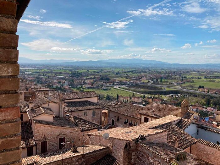 Appartamento bilocale in affitto in Piazza John Fitzgerald Kennedy, Centro, Spello