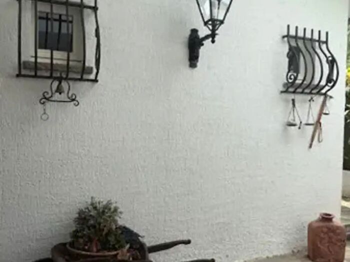 Casa con 6 locali in vendita in Borgo Val Di Taro