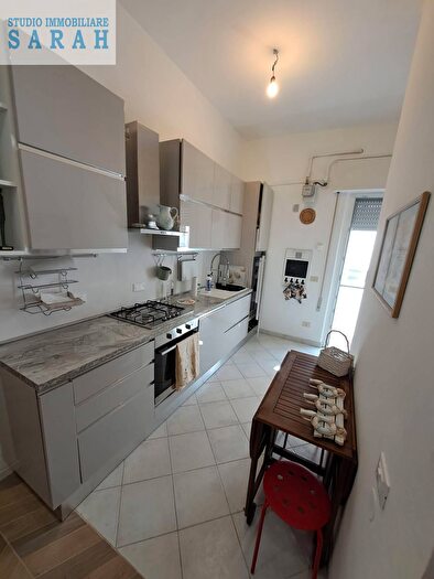 Appartamento trilocale in affitto in Via Paolina, Viareggio