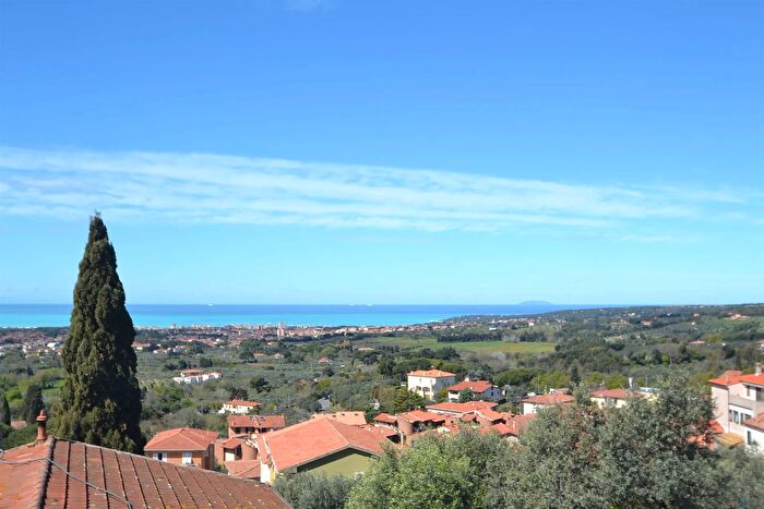 Casa in vendita in Rosignano Marittimo