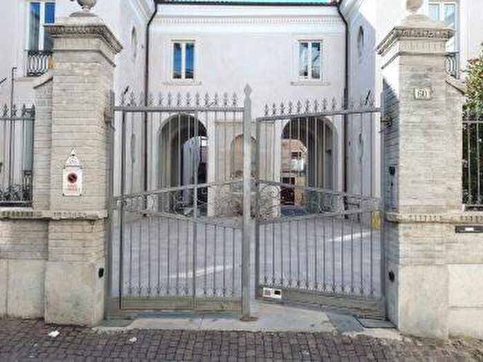 Appartamento trilocale in affitto in Via Giuseppe Garibaldi, Duomo Fontana Luminosa, L'Aquila