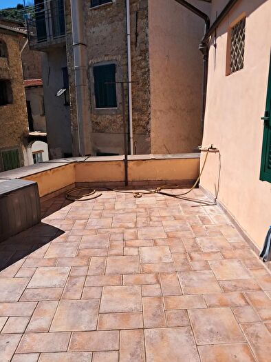 Appartamento con 6 locali in vendita in San Biagio Della Cima