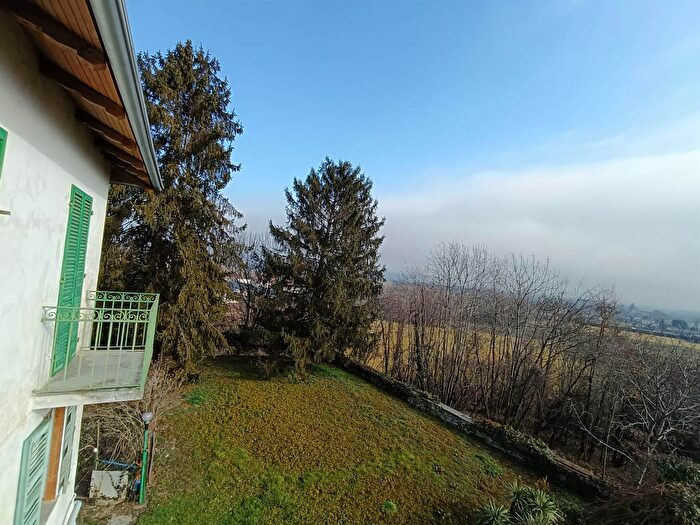 Appartamento con 5 locali in vendita in Strada Ruata Asciutta, Cumiana