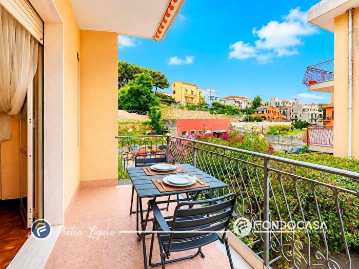 Appartamento bilocale in vendita in Via Piani, Pietra Ligure