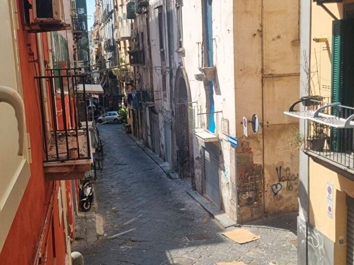 Appartamento monolocale in affitto in Vico Santa Caterina da Siena, Monte di Dio, Napoli