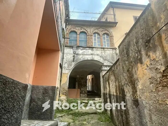 Appartamento trilocale in vendita in Vicolo Caruso, Altavilla Silentina