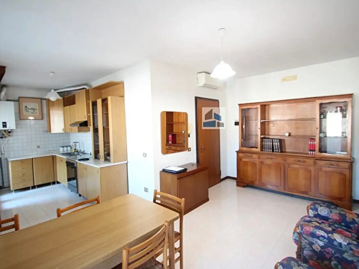 Appartamento bilocale in vendita in Piazzetta Vighizzolo, Camponogara