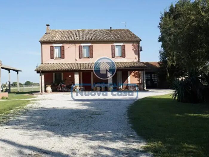 Casa con 6 locali in vendita in Via Ferragù, Ravenna