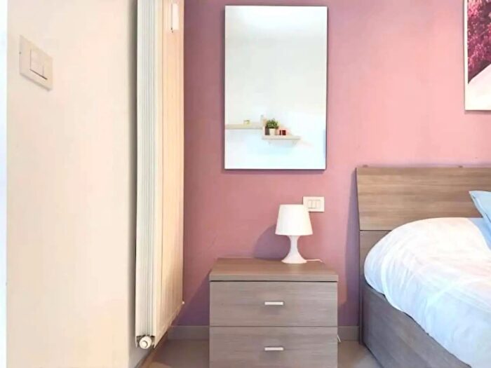 Appartamento monolocale in affitto in Via Gamboloita, Milano