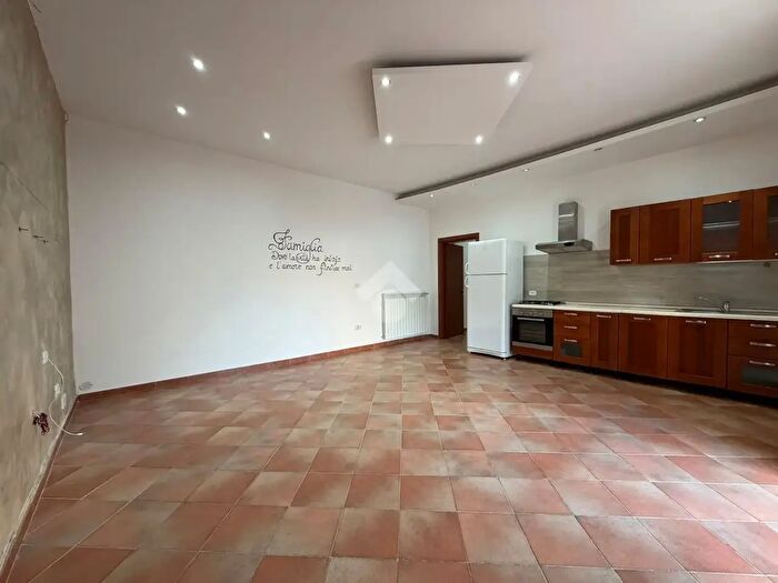 Appartamento trilocale in vendita in Via Carmine, Gragnano