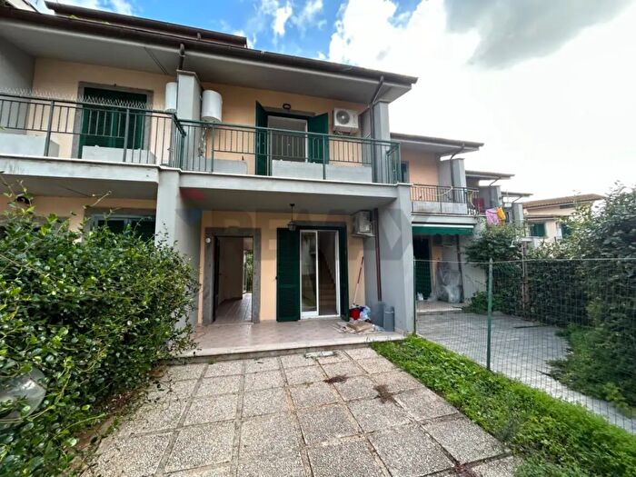 Casa trilocale in vendita in Via Polinesia, Sabaudia