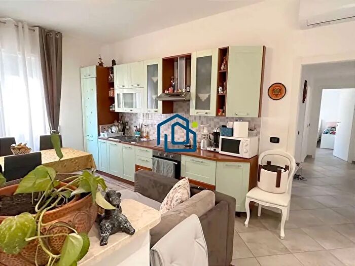 Appartamento trilocale in vendita in Via Parini, Busto Garolfo
