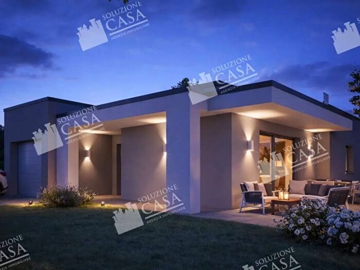 Casa quadrilocale in vendita in San Pietro In Casale