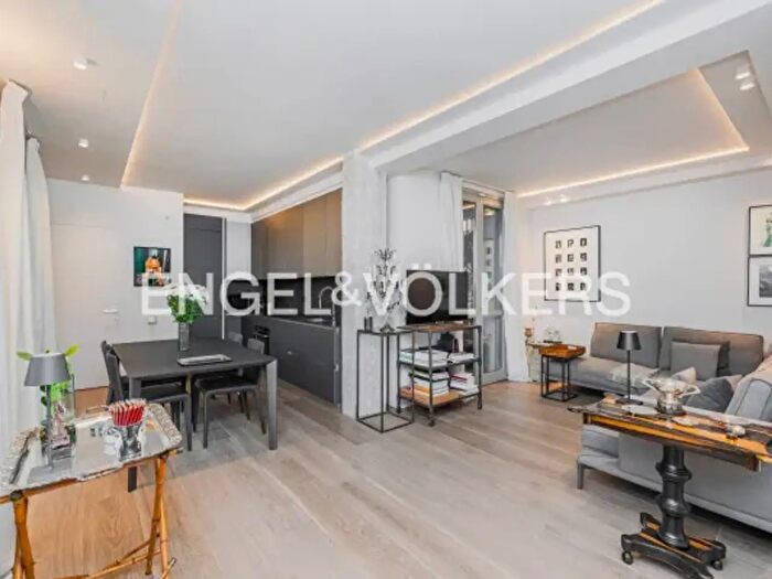Appartamento bilocale in vendita in Via Giovanni Battista Carta, Milano