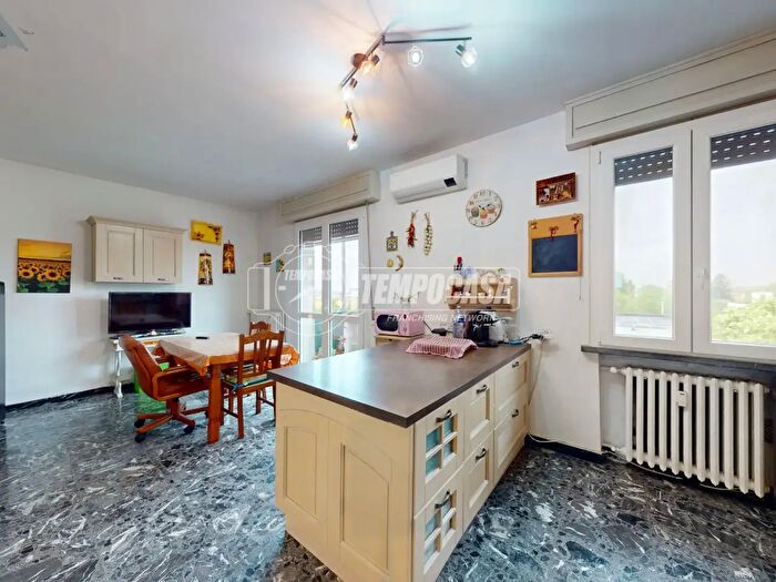 Appartamento quadrilocale in vendita in Via Carlo Marx, Rio Saliceto