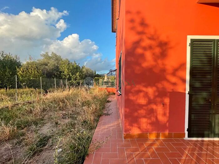 Appartamento monolocale in vendita in Via Ghiarettolo, Sarzana