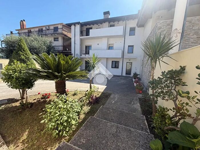 Appartamento con 5 locali in vendita in Via Angelo Renna, Cervinara