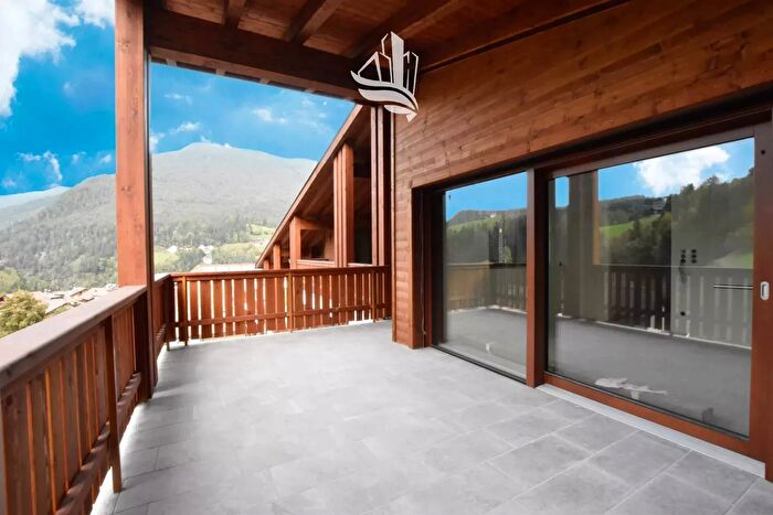 Appartamento quadrilocale in vendita in Strada Rezia, Ortisei