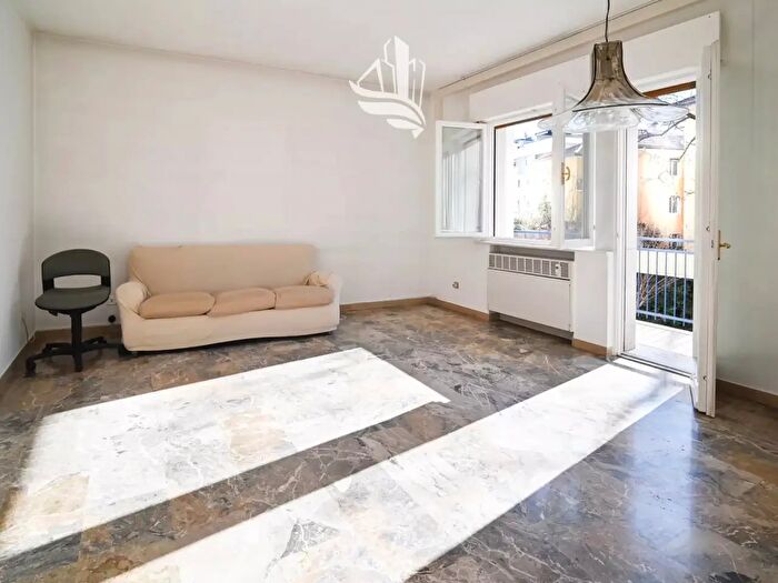 Appartamento trilocale in vendita in Via delle Fucine, Bolzano