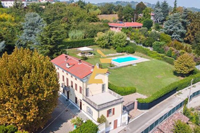 Casa con 6 locali in vendita in Strada Comunale Costa, Pietra Marazzi