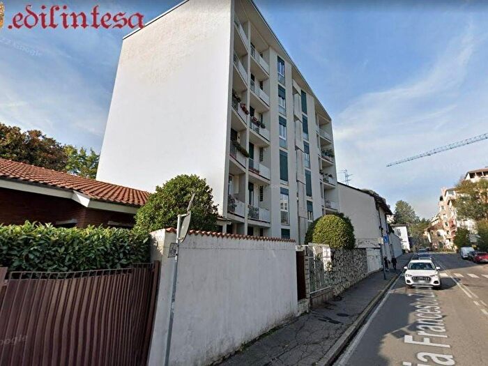 Appartamento quadrilocale in affitto in Largo Esterle, Grazie Vecchie Boschetti Reali, Monza