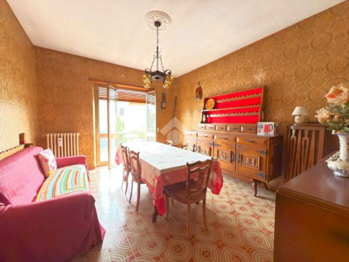 Appartamento quadrilocale in vendita in Via Vittorio Emanuele, Giaveno