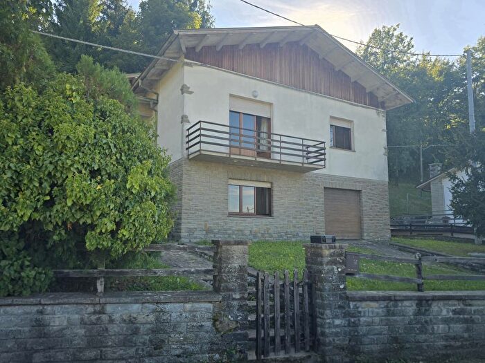 Casa in vendita in Via Fossatone, Bagno Di Romagna