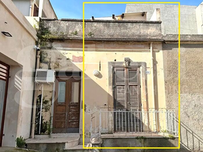 Casa trilocale in vendita in Via Venezia, Avola