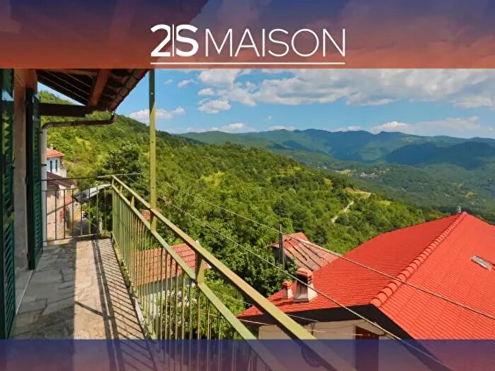 Appartamento con 6 locali in vendita in Località Caprieto, Vobbia