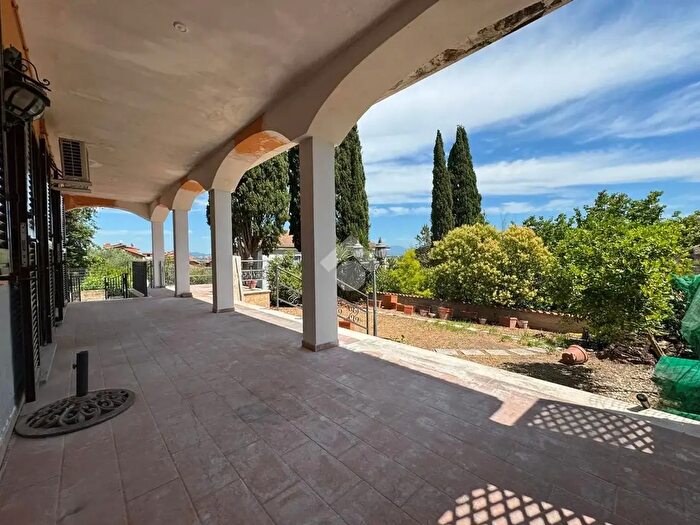 Casa quadrilocale in vendita in Via Cilento, Monterotondo