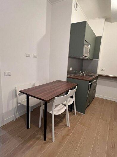 Appartamento bilocale in affitto in Via Niccolò Copernico, Centrale, Milano