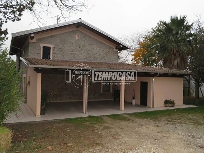 Casa con 5 locali in vendita in Via San Mamante, Cesena