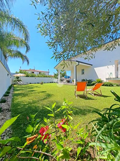 Casa con 5 locali in vendita in Via Stilpone di Megara, Roma