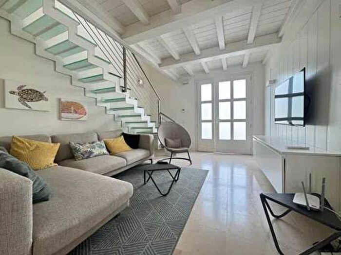 Casa con 5 locali in affitto in Viale Italico, Centro, Forte dei Marmi