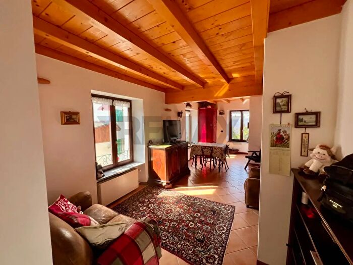 Appartamento quadrilocale in vendita in Via San Lorenzo, Santo Stefano DAveto