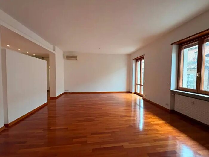 Appartamento quadrilocale in vendita in Via Beverora b, Piacenza