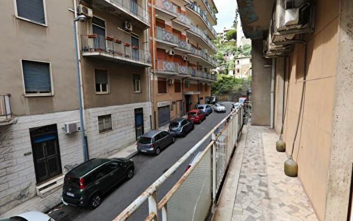 Appartamento con 5 locali in vendita in Messina
