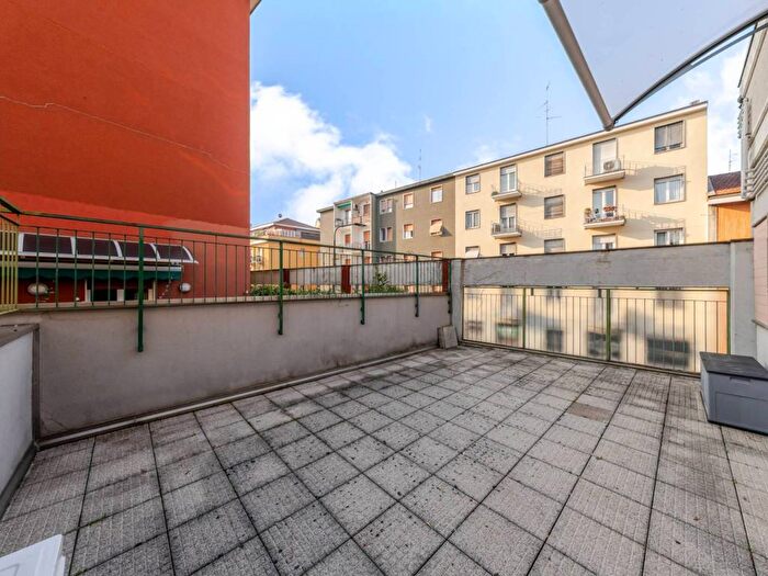 Appartamento bilocale in affitto in Via Filippo Baldinucci, Dergano, Milano