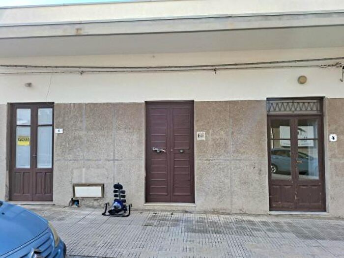 Appartamento con 6 locali in vendita in Via Mario Saini, Pace Del Mela