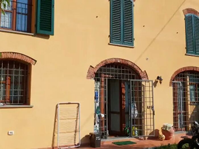 Appartamento quadrilocale in vendita in Via Chiantigiana per Il Ferrone, Impruneta