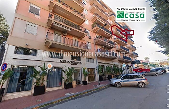 Appartamento con 7 locali in vendita in Viale della Regione, Caltanissetta