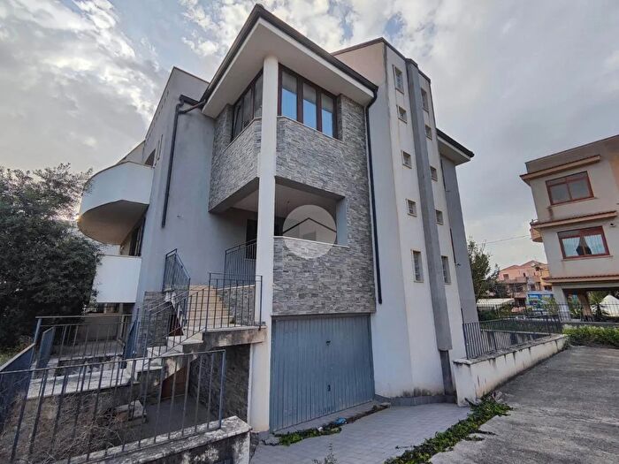 Casa con 6 locali in vendita in Corso Italia, Carini