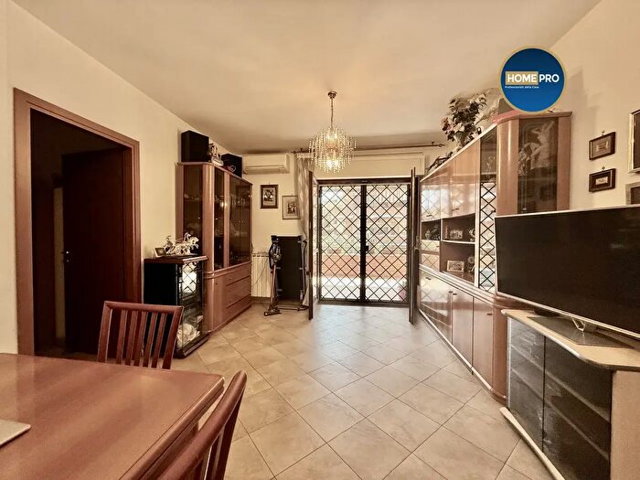 Appartamento quadrilocale in vendita in Via Giuseppe De Piro, Roma