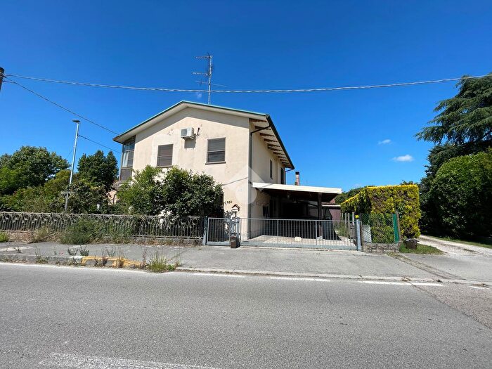 Appartamento quadrilocale in vendita in Via Grattacoppa, Ravenna