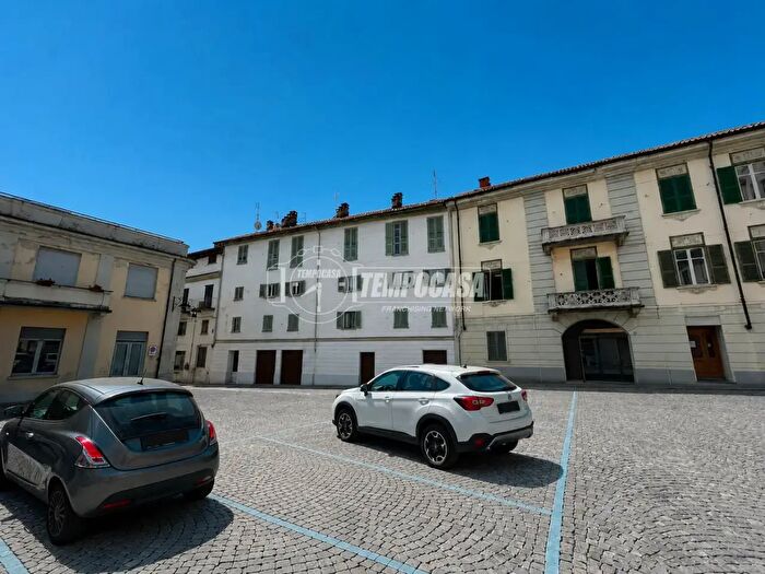 Appartamento con 5 locali in vendita in Cuorgne'